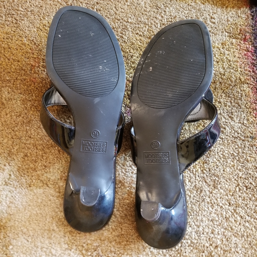 Shoes - Picture 4 of 4